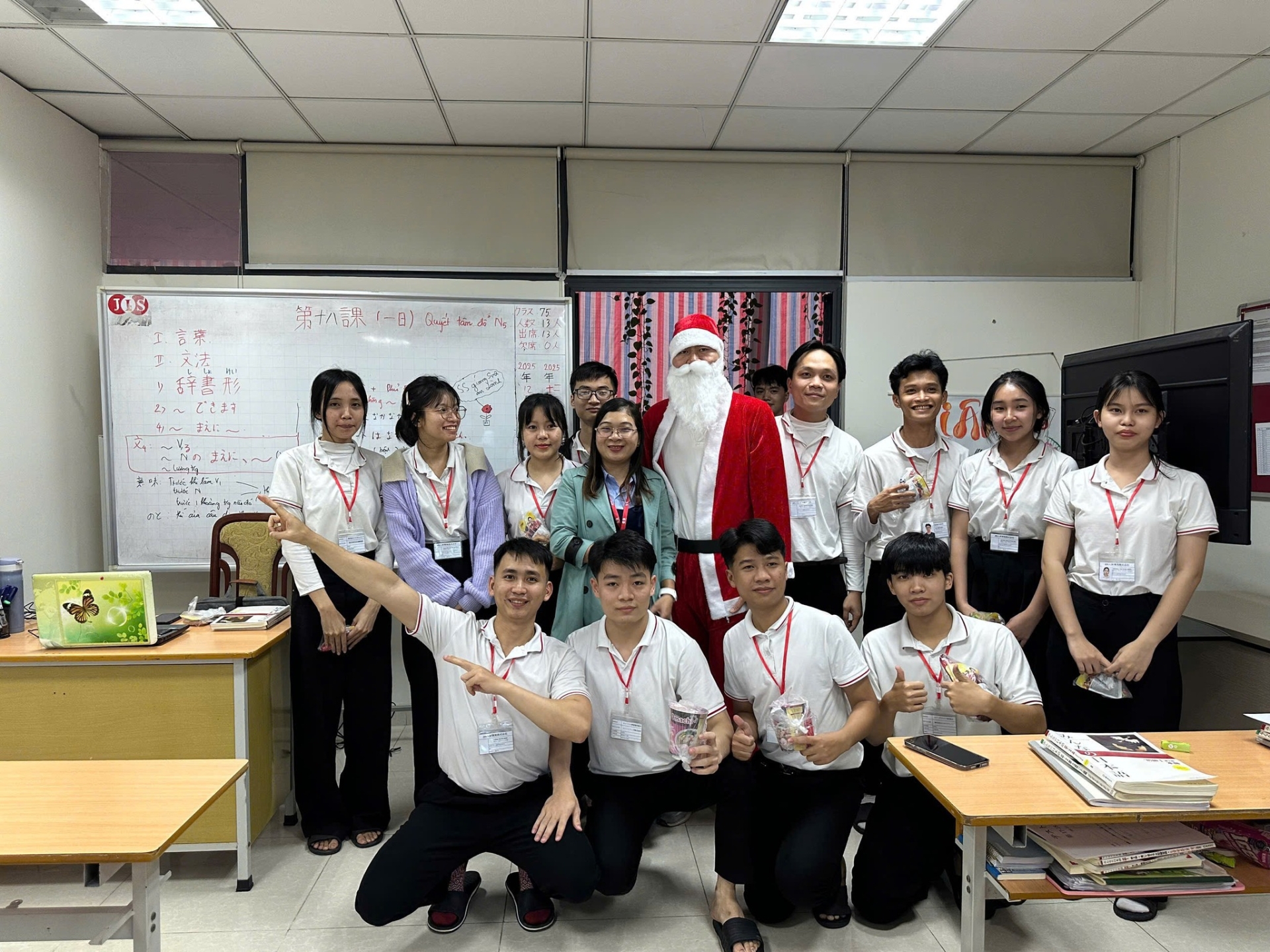 NOEL 2025 CHẲNG LẠNH – KHI CÓ JIS BÊN CẠNH