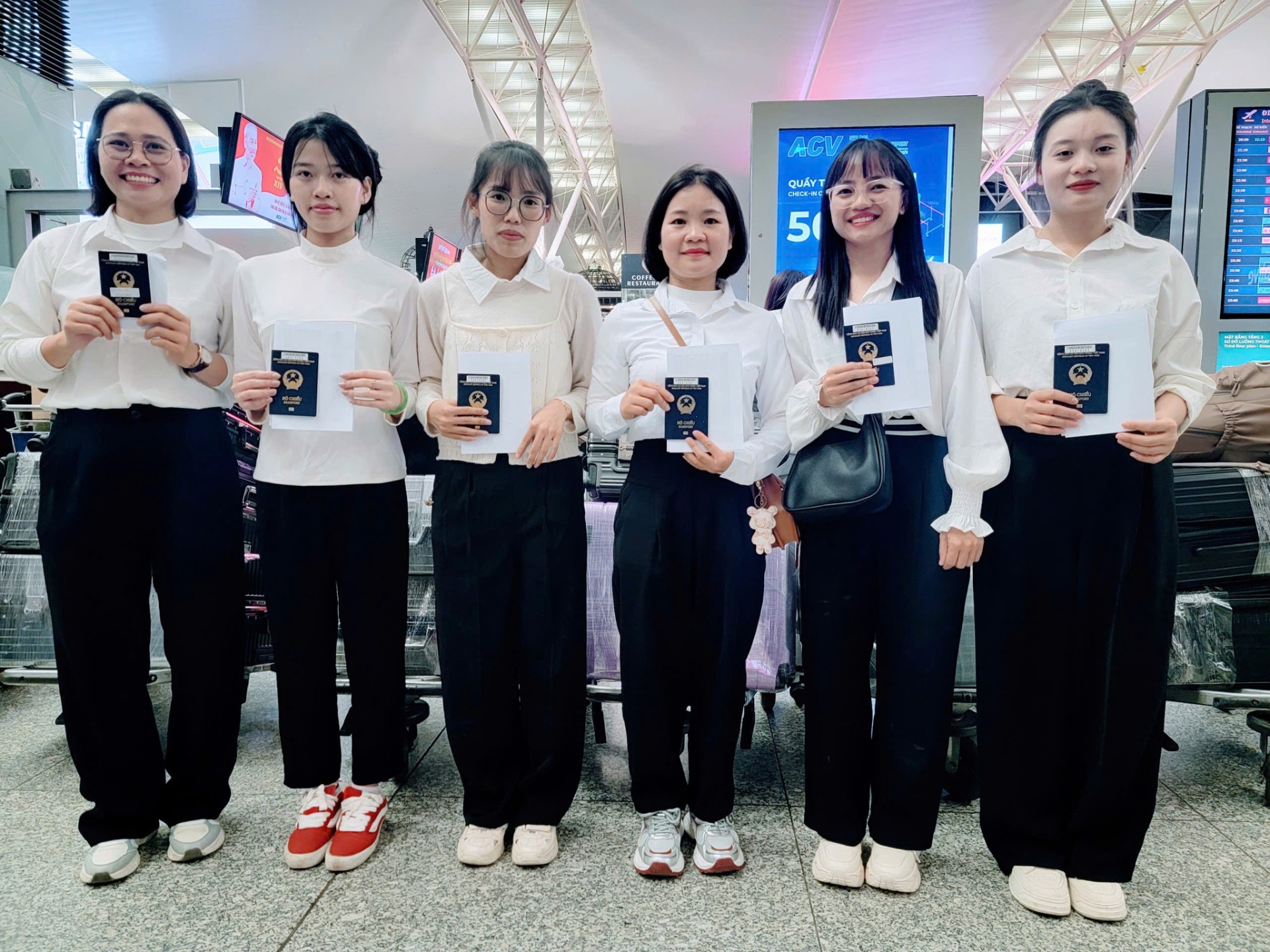 NHẬT KÝ XUẤT CẢNH TTS 1 NĂM KHO VẬN LOGISTICS