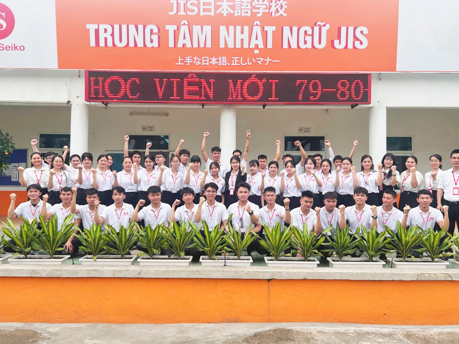 Lễ khai giảng 3 lớp học mới tại Trung Tâm Đào Tạo JIS Hà Nội