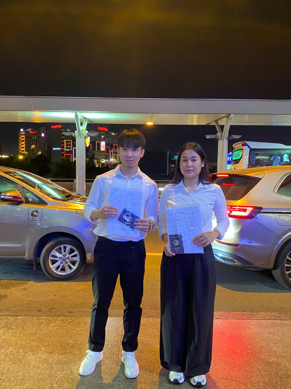ĐOÀN ĐẶC ĐỊNH VỆ SINH TÒA NHÀ HRR XUẤT CẢNH