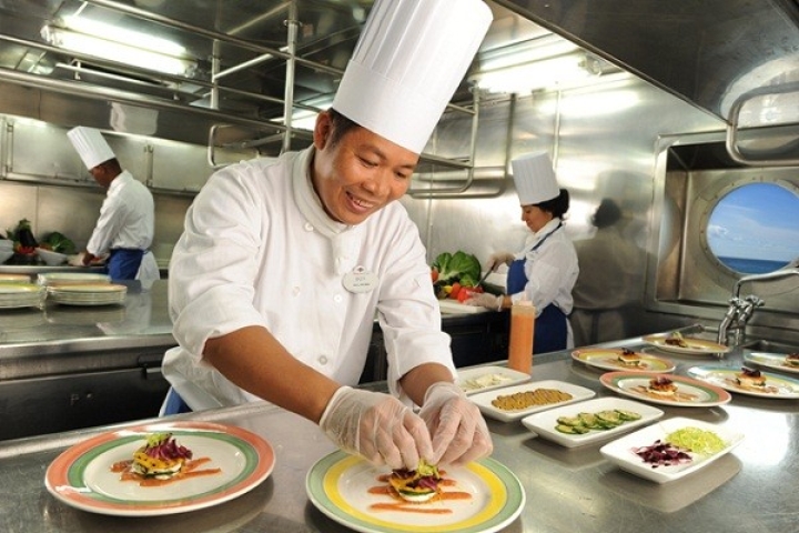 TUYỂN ĐẶC ĐỊNH NHÀ HÀNG HAMAYU THÁNG 2 NĂM 2025